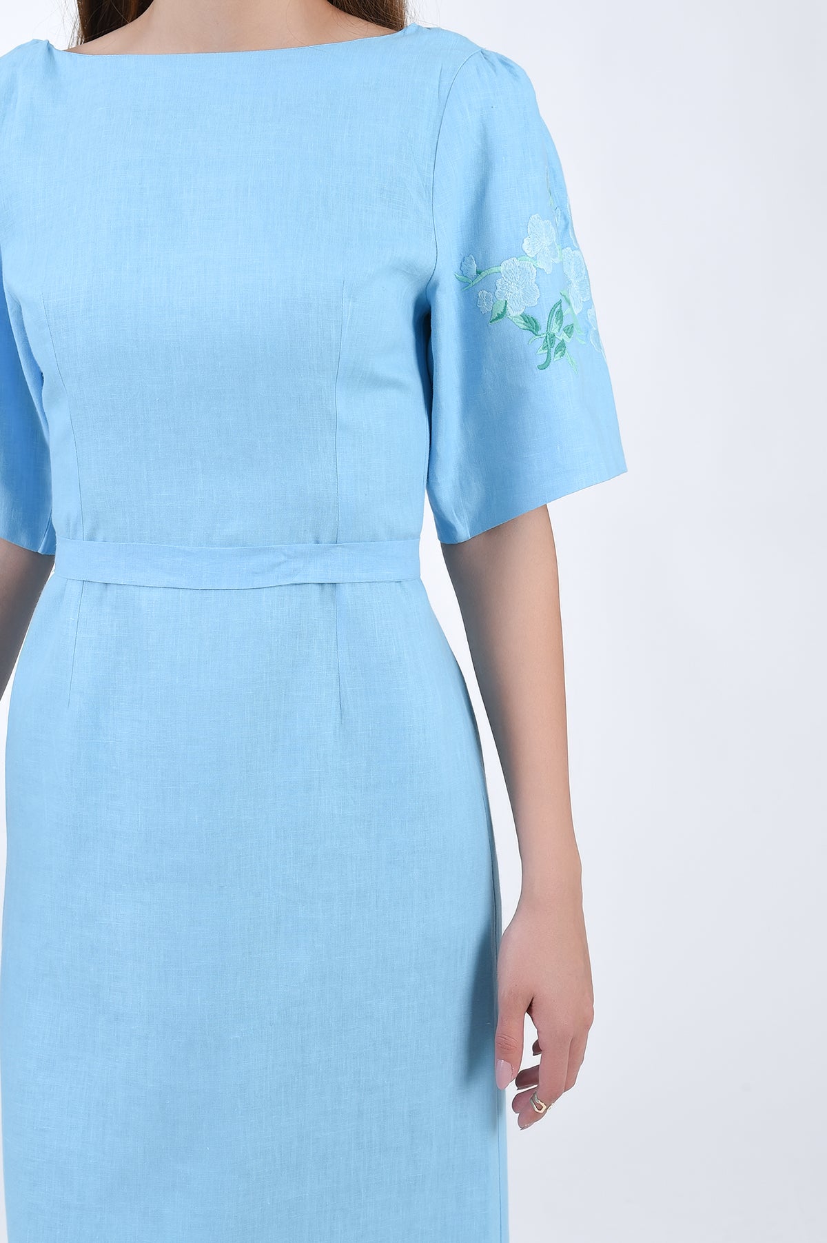 NAIF DRESS