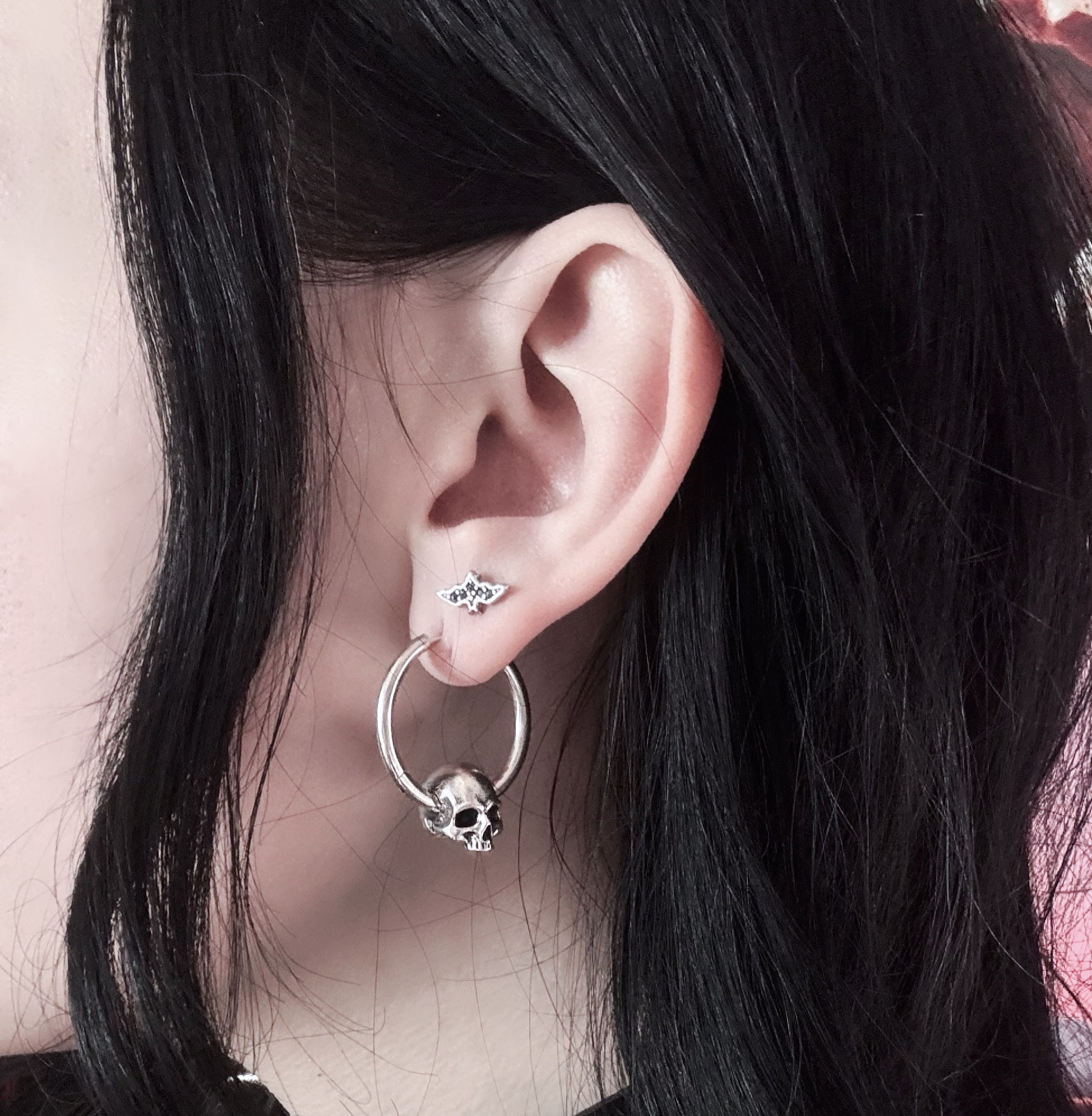 BRAVE SKULL EARRINGS